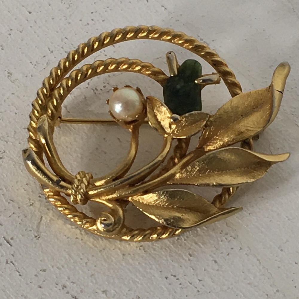 Vintage 1966 Sarah Coventry "Jade Garden" Pearl Brooch/Pin